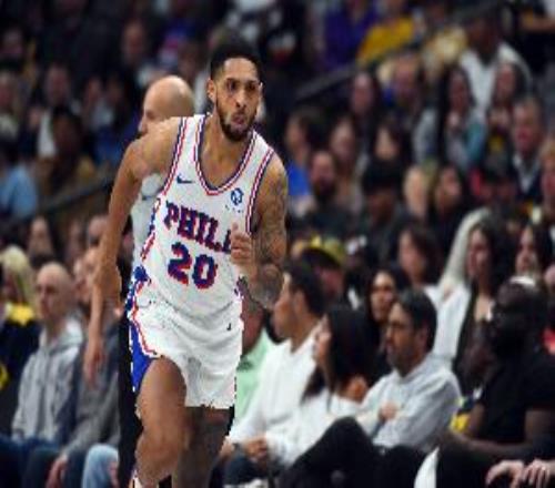 右腿筋拉傷！隊(duì)記：76人裁掉了后衛(wèi)佩恩同時(shí)轉(zhuǎn)正達(dá)倫特里