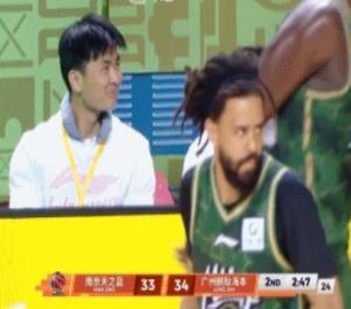 需要適應(yīng)一下！J.Cole迎同曦首秀半場3分鐘出手1次三分&有1板