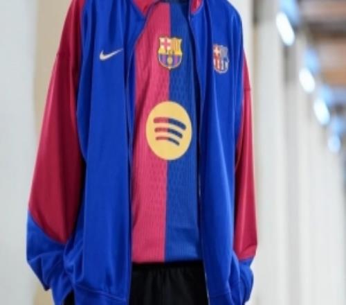 西甲復古球衣“顏值天花板”評選，巴薩復古球衣以絕對優勢登頂