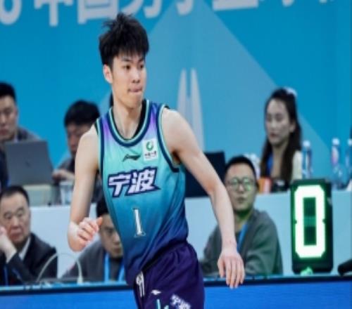 宁波官方：王凡懿遭遇右膝内侧副韧带损伤预计养伤两至三周