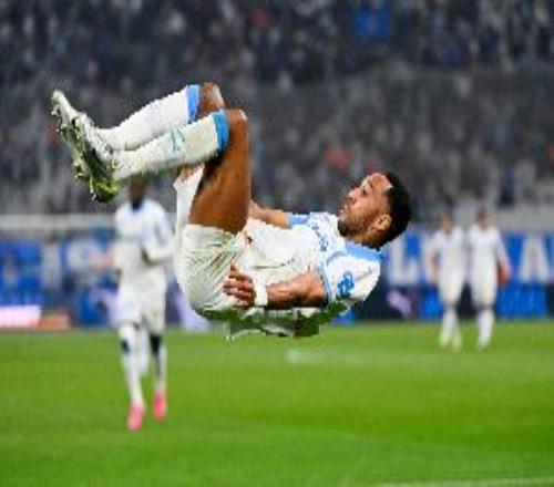 老超跑也是超跑！奧巴梅揚破門瀟灑前空翻，36歲賽季13球9助