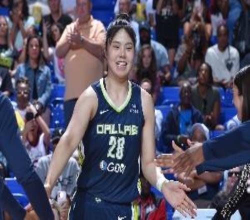 自由市場(chǎng)談判開啟后飛翼操作盤點(diǎn)：續(xù)約奧貢簽下兩名小寶競(jìng)爭(zhēng)者