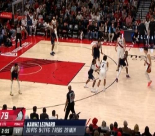 連續(xù)57場了！倫納德自投自搶翻身跳投再次拿到20+