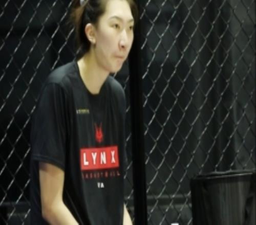 加油！韓旭曬訓(xùn)練小記：對(duì)抗后連續(xù)上演夢(mèng)幻腳步+勾手