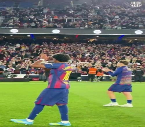 鼓勵(lì)球隊(duì)逆轉(zhuǎn)馬競！6萬巴薩球迷高喊：是的，我們可以