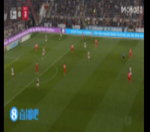 杰哥來一個(gè)！拜仁前場(chǎng)斷球，穆西亞拉助攻杰克遜破門