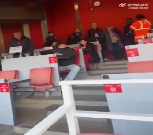 不敢走了伯恩茅斯分析師被要求留在座位，因慶祝進球引發(fā)不滿