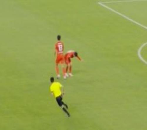 陸洋談楊世元腦震蕩換下：很希望另一方直接申訴，看看官方怎么說(shuō)