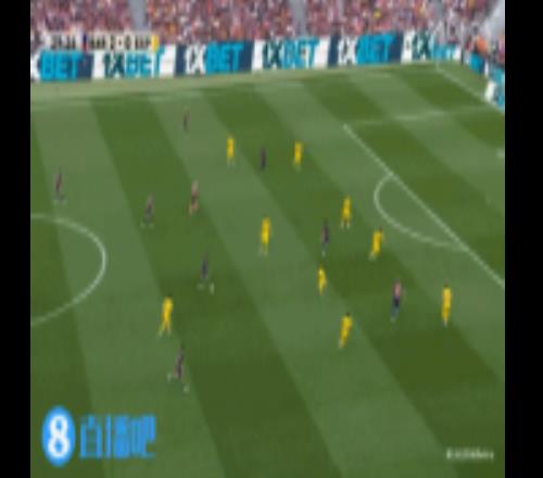 差一點！佩德里制造禁區(qū)前任意球，亞馬爾主罰擊中球門頂網(wǎng)