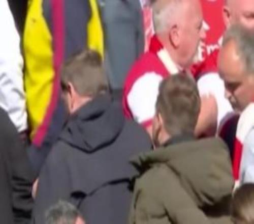 失望！阿森納vs伯恩茅斯比賽還未結(jié)束時(shí)，主場(chǎng)槍迷已經(jīng)紛紛退場(chǎng)