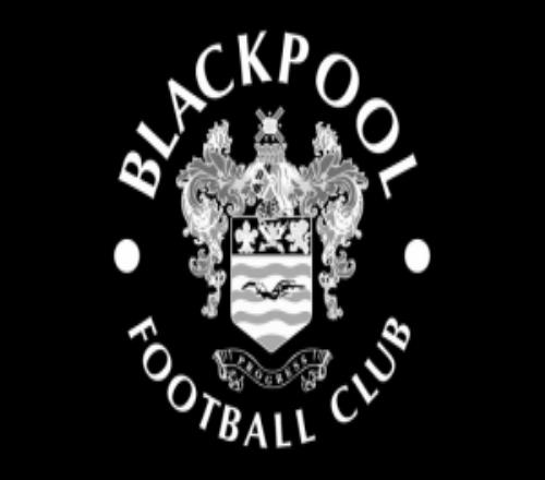 R.I.P.一名布萊克浦球迷比賽中突發(fā)疾病去世