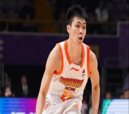 低迷！龐崢麟18投僅3中拿到7分4板三分10中1&正負(fù)值22