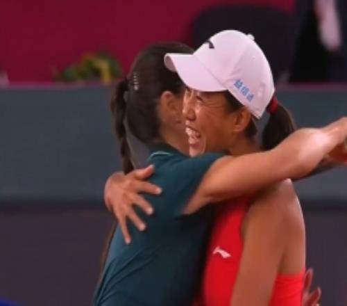 張帥科斯蒂亞獲得WTA500林茨站女雙冠軍，張帥收獲雙打第18冠！