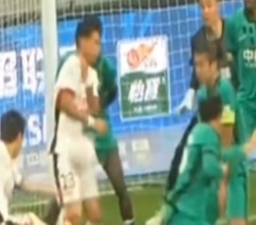 廖力生是否手球媒體人曬爭(zhēng)議瞬間另一個(gè)角度視頻