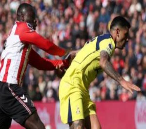 弄傷熱刺阿根廷后防大將！布羅比社媒遭種族歧視，猴子表情刷屏