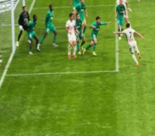 又有新視角！博主曬廖力生折射視頻，吧友認為這是不是手球犯規