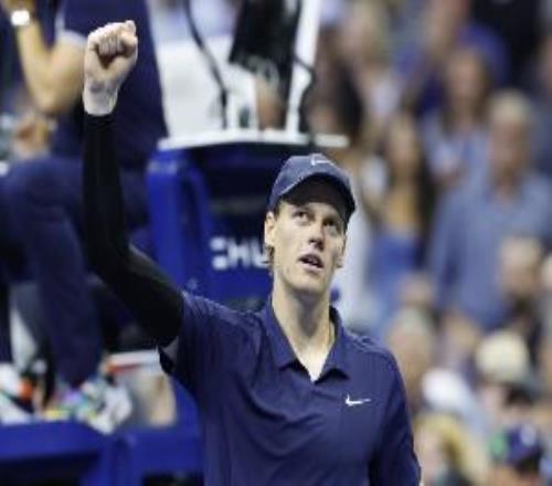 辛納在大師賽取得22連勝，距離德約科維奇的31連勝紀(jì)錄還差9場