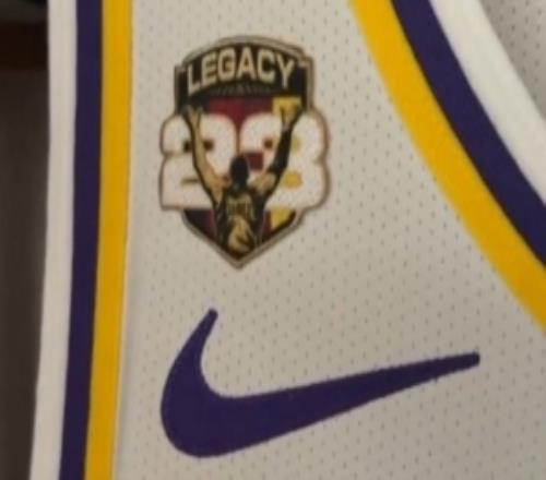 第23個賽季收官戰！詹姆斯今日球衣有第23個賽季和legacy的補丁