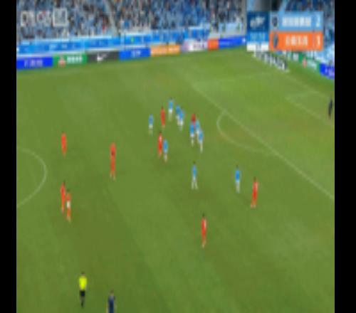 云南玉昆替補席因不滿判罰，被主裁連續(xù)出示一紅一黃