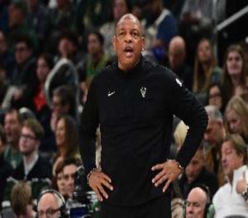 里弗斯再次甩锅伤病他总能给予管理层信心找新工作应不难