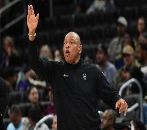 美网友谈老里下课：字母和老詹一样是教练杀手他是名人堂教练