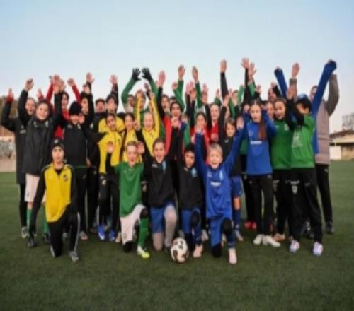 官方：瑞典BK哈肯俱樂部獲歐足聯(lián)2526年度草根足球獎(jiǎng)，獎(jiǎng)金1萬歐