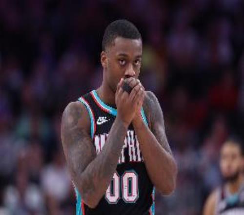 下半場啞火！懷特黑德21中11砍26分上半場22分&下半場4中1僅2分