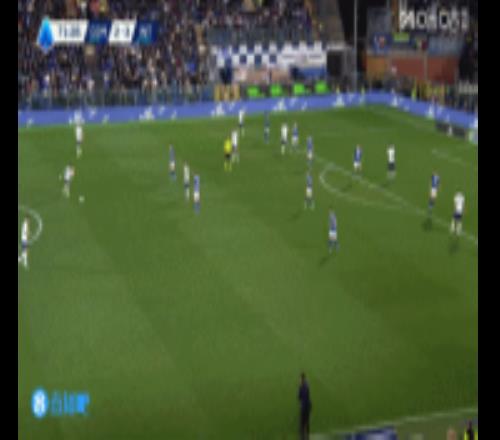 让2追4！邓弗里斯双响激情滑跪庆祝，国米42领先科莫