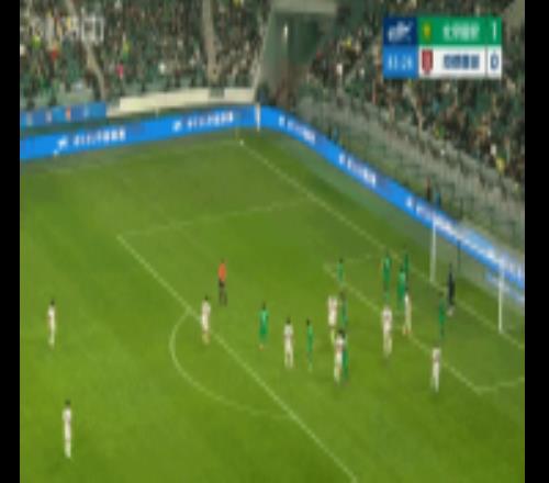 VAR確認有效！韋世豪射門打在廖力生身上折射入網，蓉城11國安