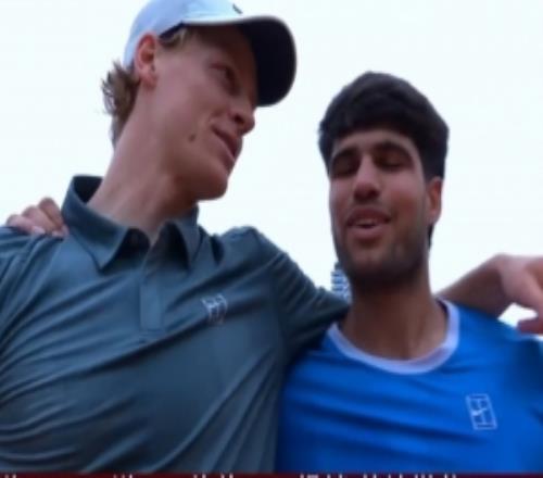 辛納8座大師賽冠軍追平阿卡，兩人現(xiàn)役都僅次于德約科維奇的40冠