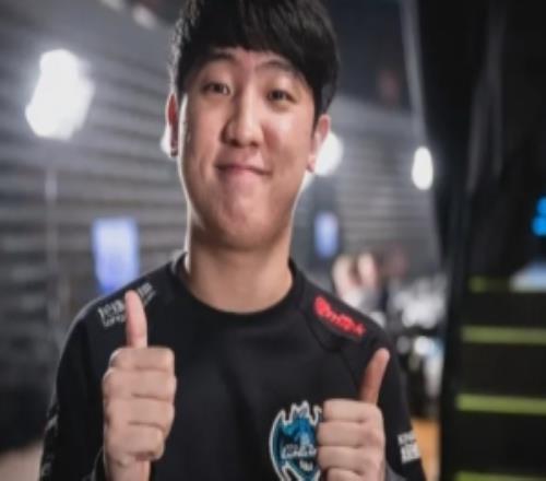 Khan：很多人會拿Flandre來調(diào)侃我，大仁哥口才非常好