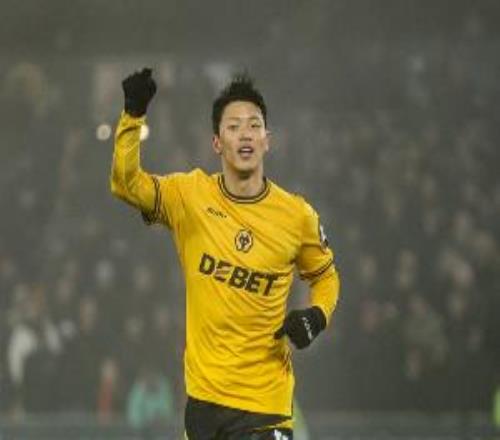 韓媒：若狼隊降級黃喜燦或選擇離隊，今夏轉(zhuǎn)會費或達1000萬鎊