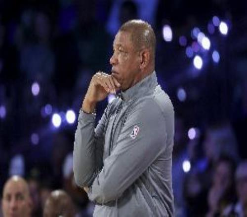 路威：終身難忘老里的人生教誨他強制我們去兒童醫(yī)院&革命紀念館