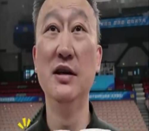 劉維偉：現(xiàn)在這個(gè)時(shí)候找外援挺難的畢竟時(shí)間越來越短