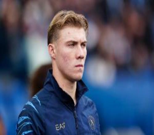 斯基拉：加斯佩里尼在去年夏天反對(duì)羅馬引進(jìn)霍伊倫和喬納森羅