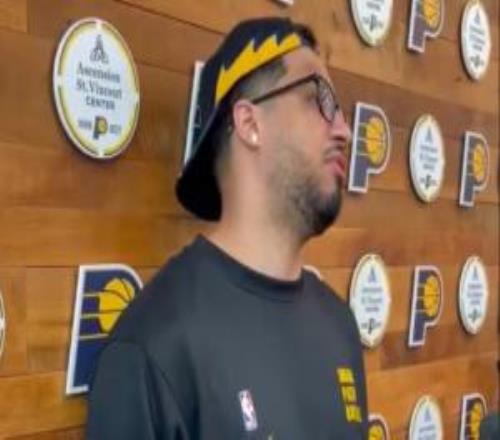 胖這么多啊！哈利伯頓近期因吃藥增重明顯下頜線基本消失