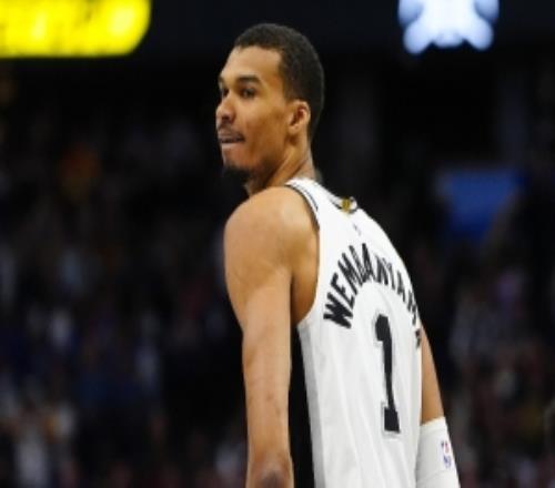 喬約翰遜：在未來(lái)的810年里文班每年都會(huì)是MVP前3