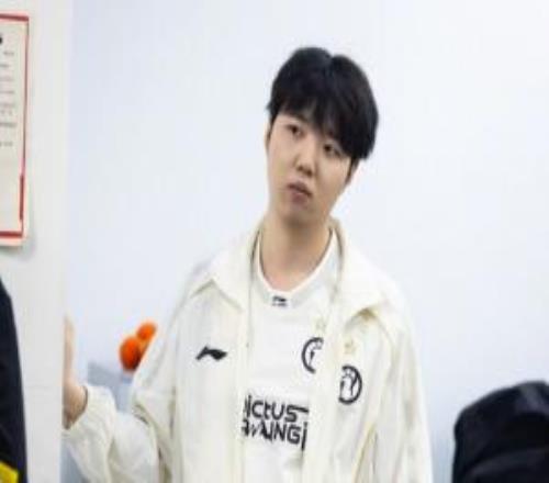 Rookie隊安勿念！iG新秀Renard全場爆砍14329，一度打懵Creme