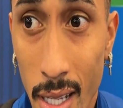 拉菲尼亞：裁判兩回合比賽都有誤判，這是被偷走的比賽