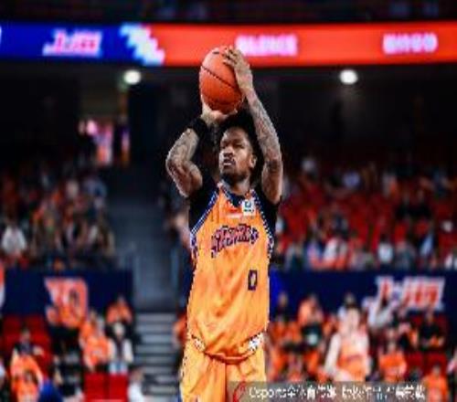 全場16罰7中！媒體人：上海關(guān)鍵時(shí)刻7罰1中罰球基本功成隱患