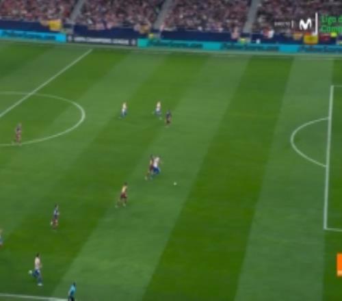 裁判研究機(jī)構(gòu)解讀VAR介入加西亞紅牌：孔德離得太遠(yuǎn)破壞絕佳機(jī)會(huì)