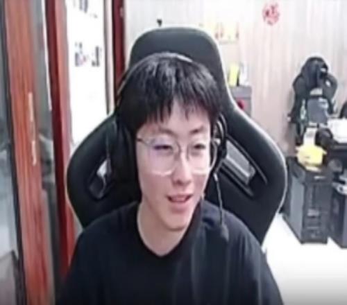 Zhuo：不會進(jìn)了季后賽K皇又要選我了吧請他吃頓飯求求他別選我了