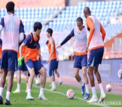 云南玉昆vs天津津門虎賽前官訓(xùn)圖集