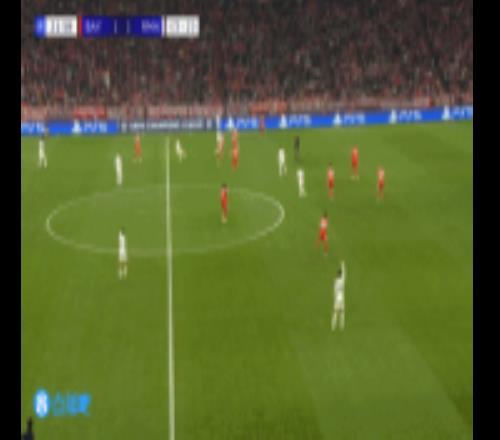 門迪禁區(qū)內(nèi)在塔的防守下倒地，裁判沒有表示