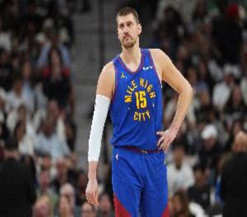 蘭德爾：約基奇是現(xiàn)象級球員防守他得先向上帝祈禱一番求其幫忙