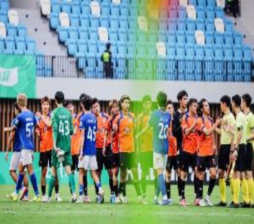 中乙聯(lián)賽第四輪，廈門飛鷺客場33戰(zhàn)平深圳二零二八