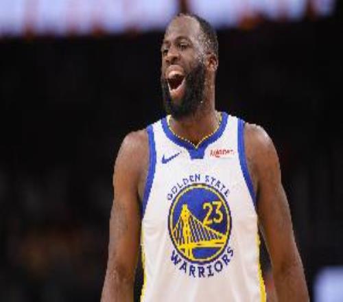 庫里：追夢還帶著點感冒每次暫停都在咳嗽他就是在咬牙堅持！