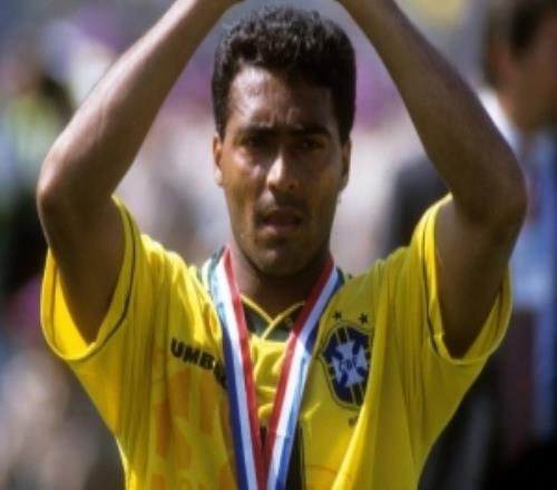 羅馬里奧：現(xiàn)役球員中姆巴佩最像我后悔不能參加2002年世界杯