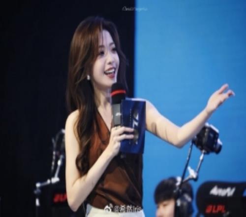 主持人希然分享照片：依賴在花園里生長