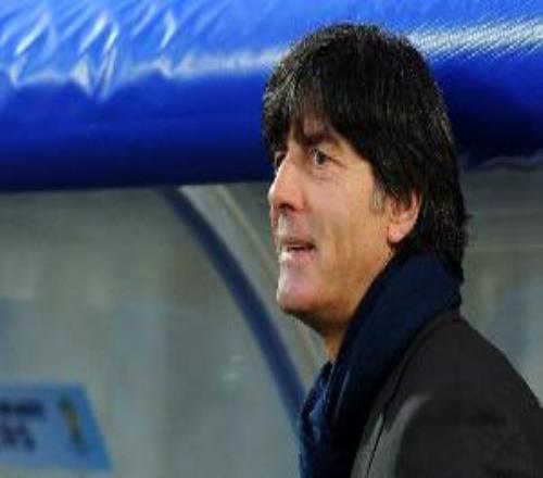 勒夫：諾伊爾在40歲依然表現出色，但如果納帥不招他也可以理解